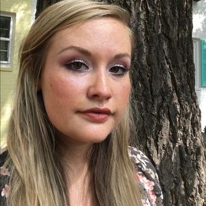 Meet your Posher, Kelley